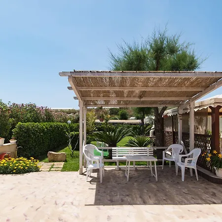 Bed and Breakfast Kamarina Land